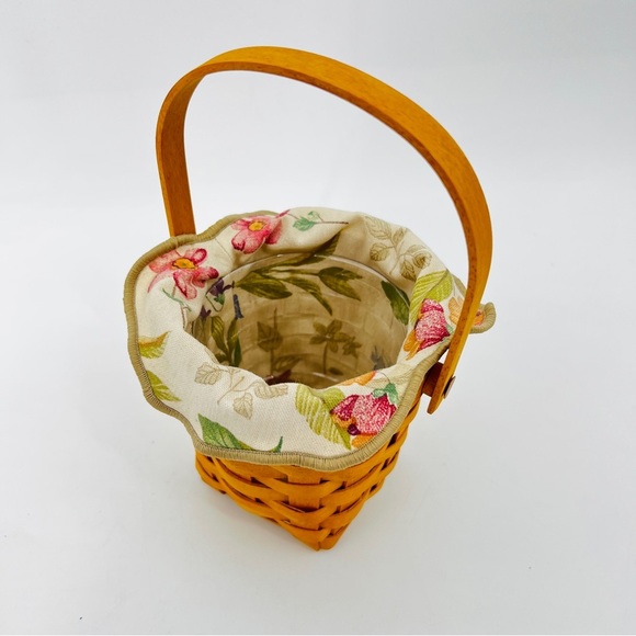 Longaberger 2000 May Morning Glory Basket - Picture 1 of 16